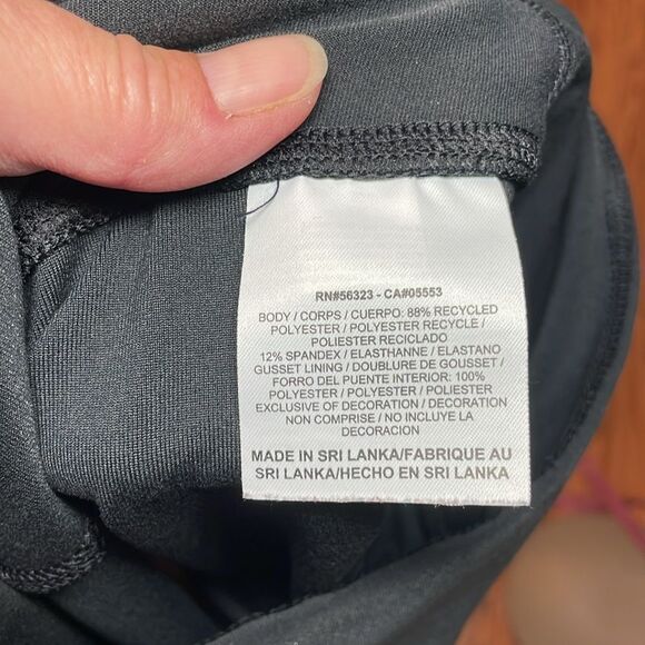 Nike Dri-Fit Wide Leg Capri Leggings, Black, XS - Picture 6 of 7